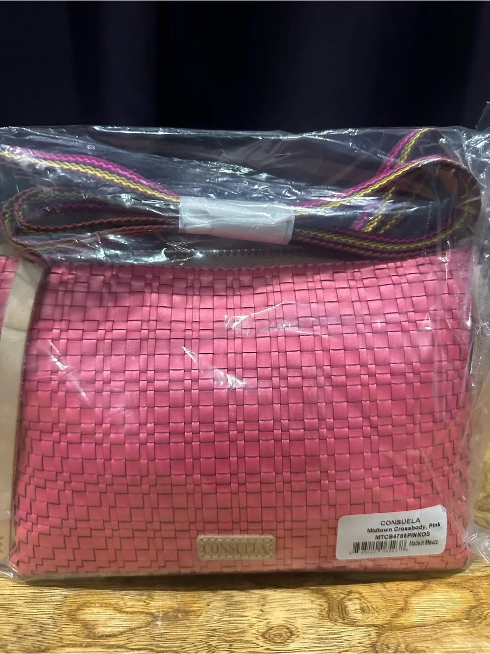 New Consuela Pink Midtown crossbody - Picture 2 of 5